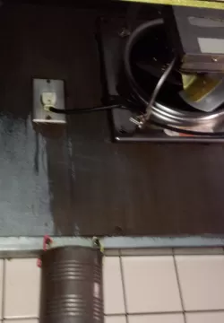 布施 喫茶店の厨房換気扇のクリーニングのサムネイル